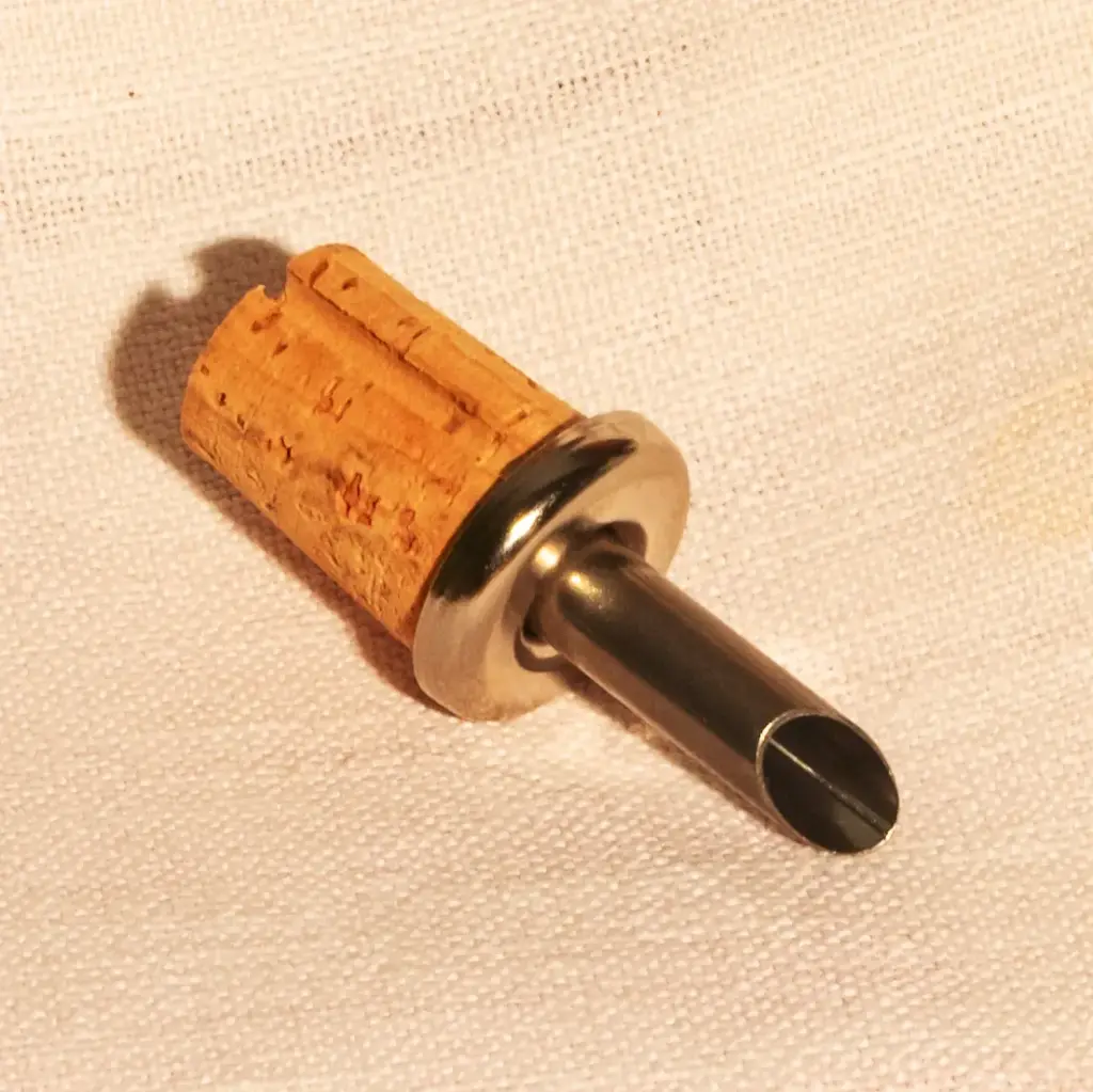 Tappo versatore in sughero con cannula inox